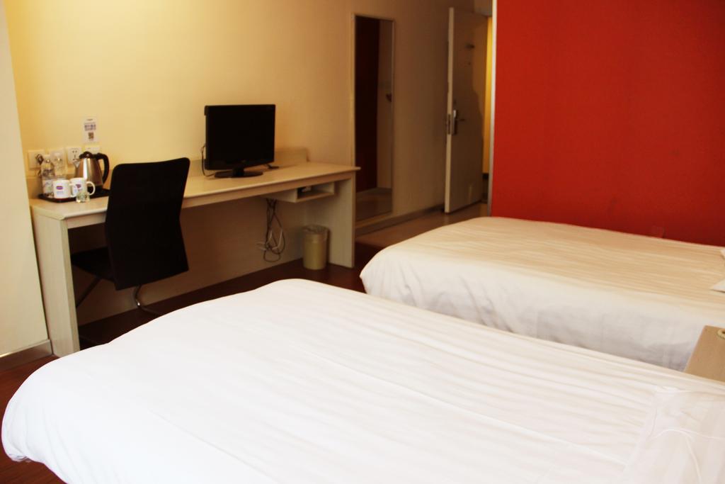 Hanting Express Qingdao Zhongshan Road Chambre photo