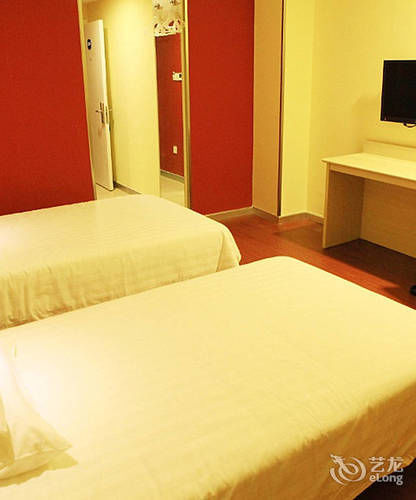 Hanting Express Qingdao Zhongshan Road Extérieur photo
